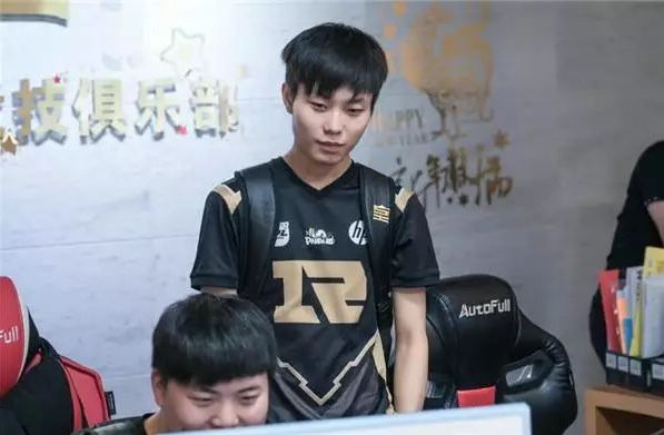 凭借主场之 凭借主场之