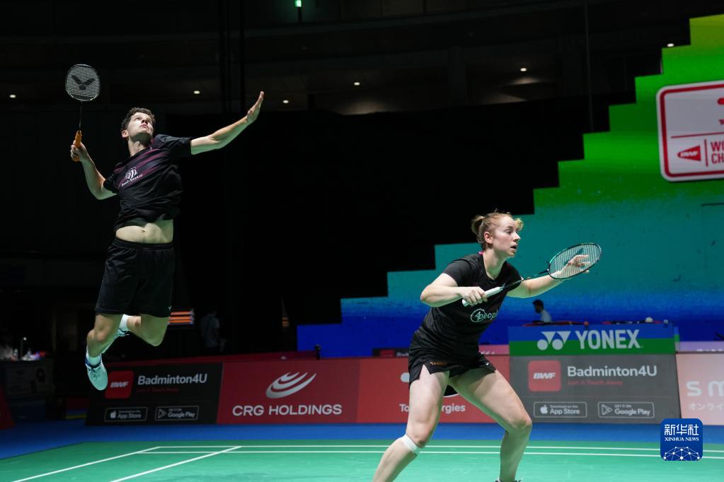 举足轻重 举足轻重