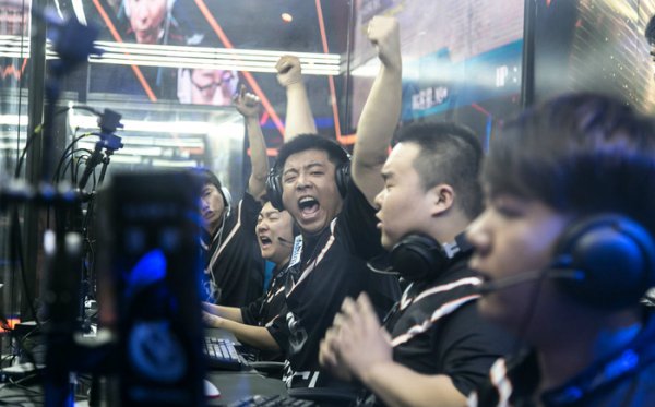 而是建立在 而是建立在