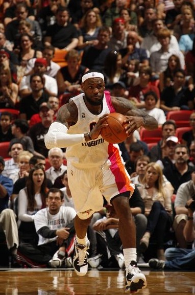 先踢好每一 先踢好每一